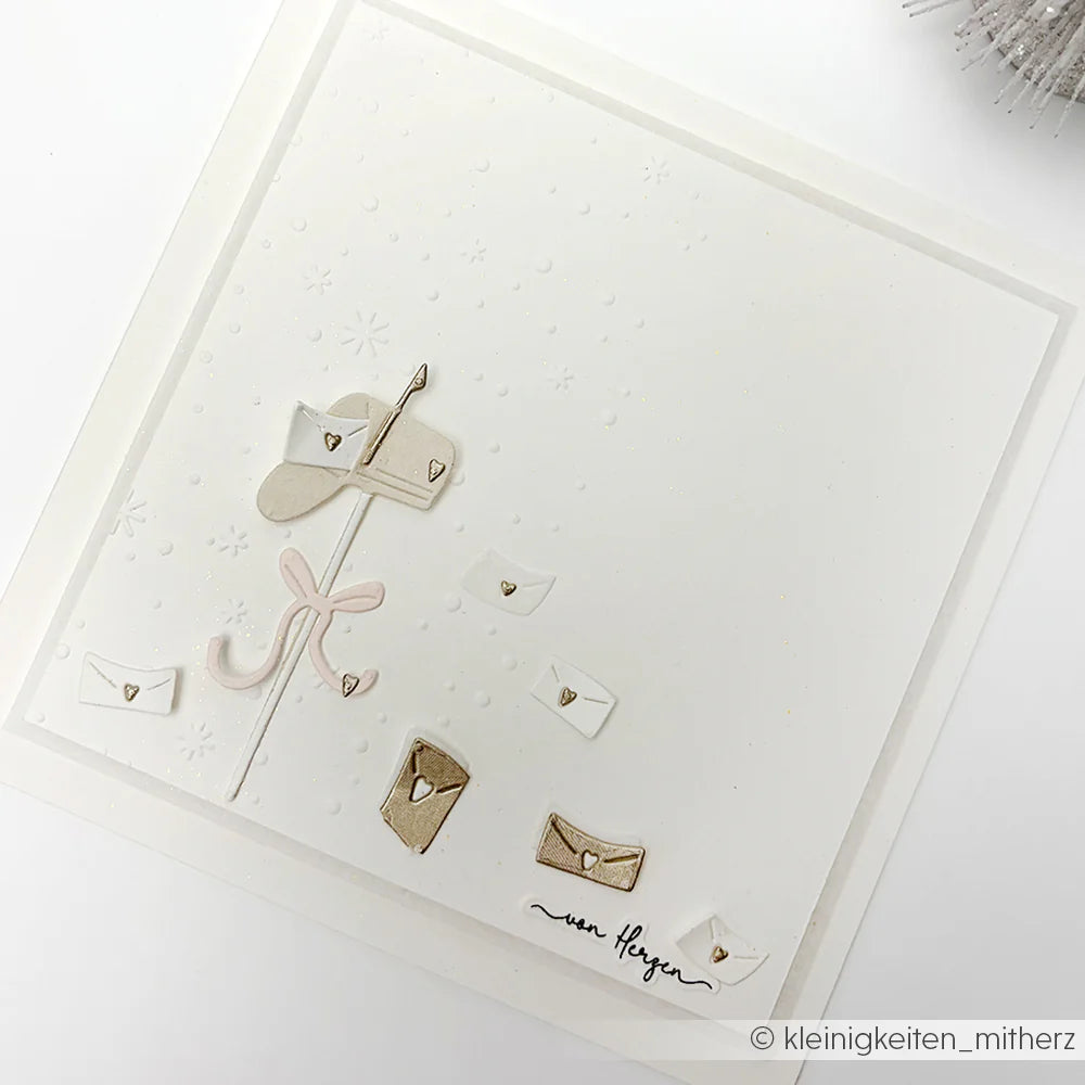 Alexandra Renke - Embossing Folder - Delicate Snowdance