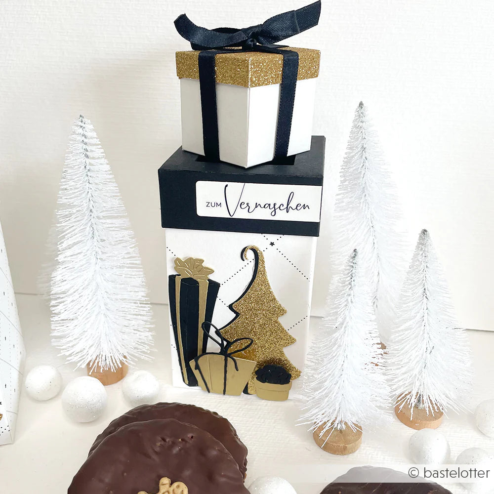 Alexandra Renke - Dies -  Happy Fir tree