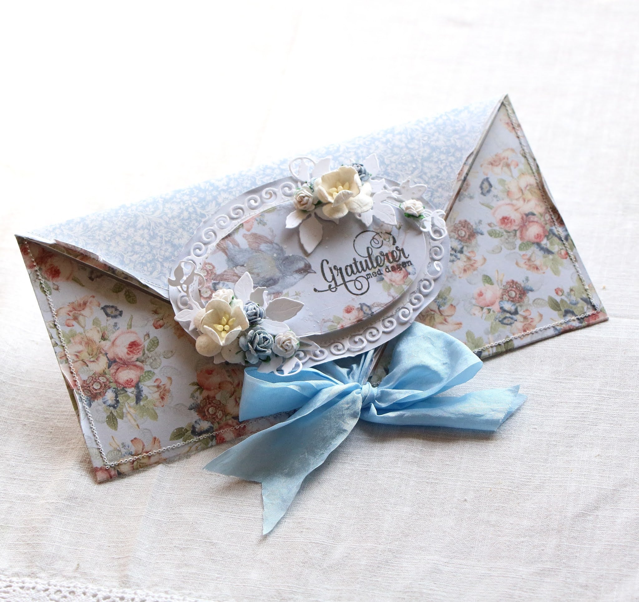 Morsdagsbundle! Garden of Hope + 5stk Bazzill kartong