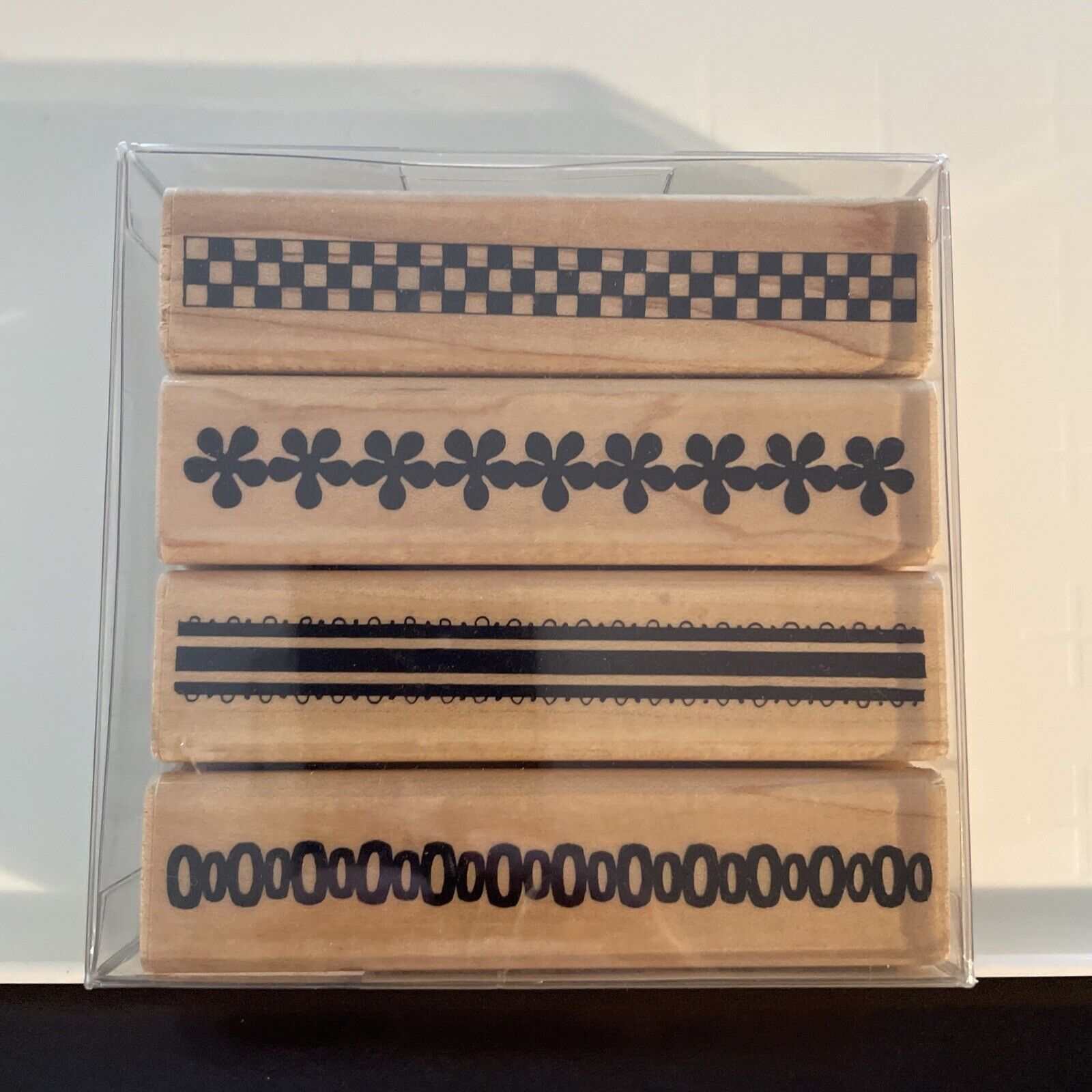 Penny Black - wood mounted stamp set - Ribbons 1