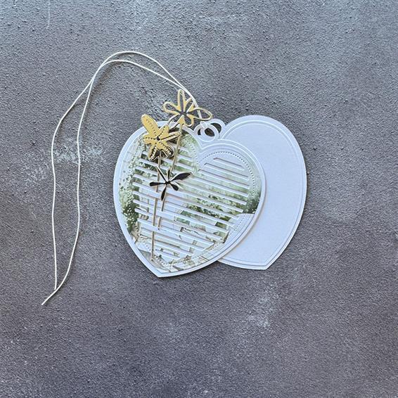 Simple and Basic - Dies - All lined up - Heart