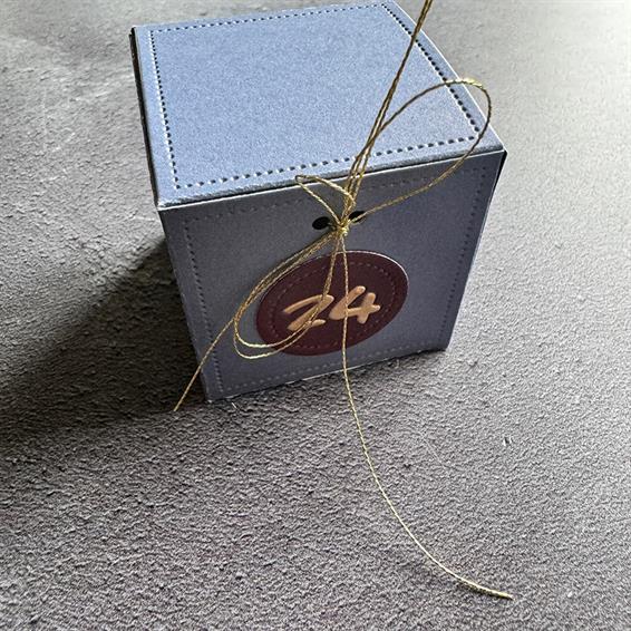 Simple and Basic - Dies - Square box