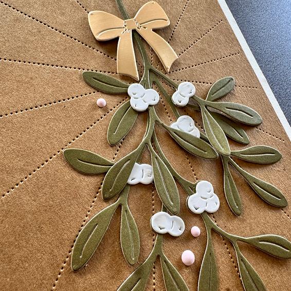 Simple and Basic - Dies - Beautiful Mistletoe
