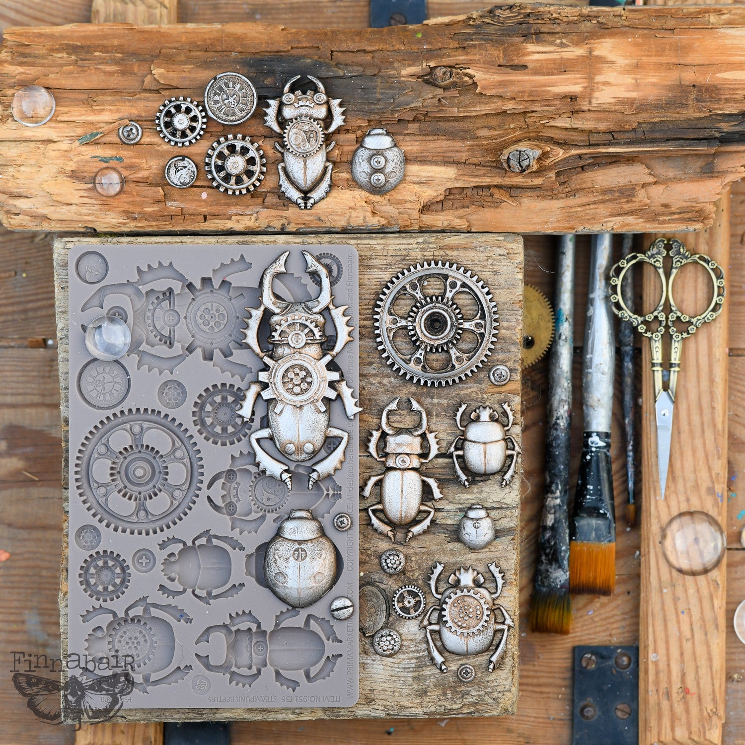 Prima - Finnabair Decor Mould - Steampunk Beetles