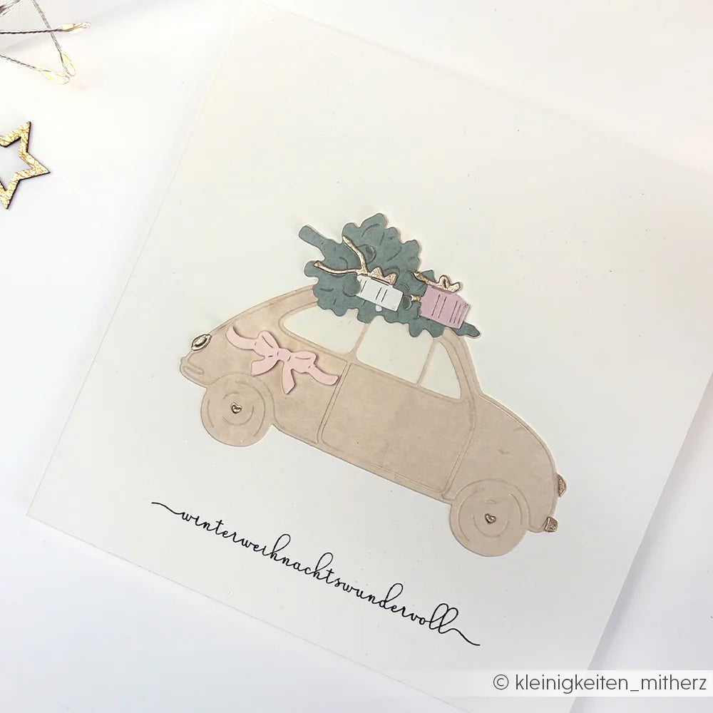 Alexandra Renke - Dies - Outline car with fir tree
