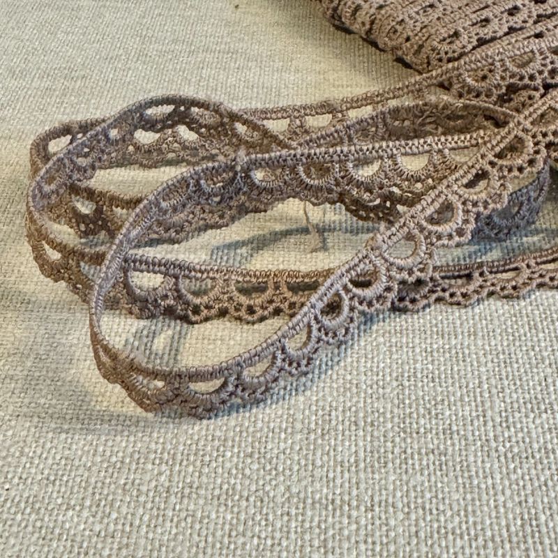 Papirdesign -  Blonde - bånd - Lys Brun  (metervis)