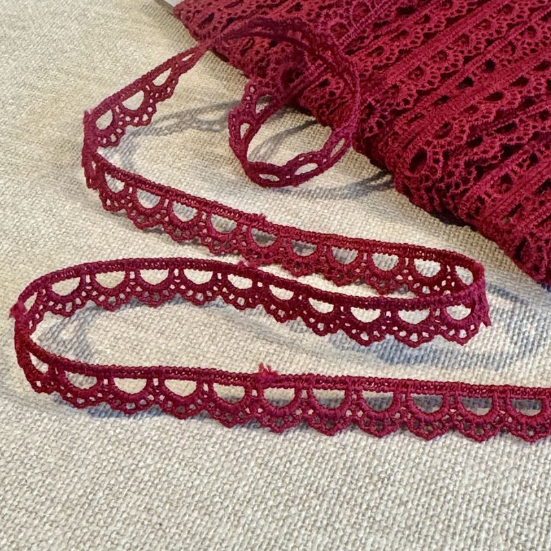 Papirdesign -  Blonde - bånd - Rød  (metervis)