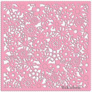 Samantha Walker: Scalloped Pink Flowers - Die Cut Paper