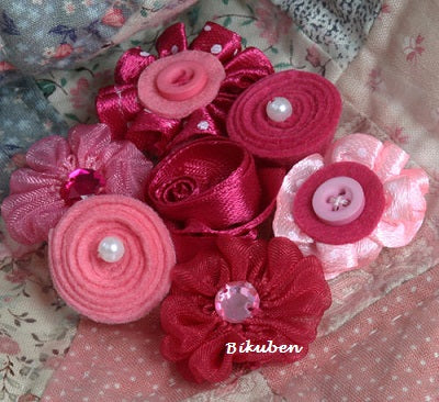 Petaloo: Floral Embelish - Mini Fabric Flowers FUSCHIA