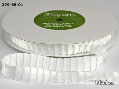 May Arts - Satin Ribbon with Pleats - White METERSVIS